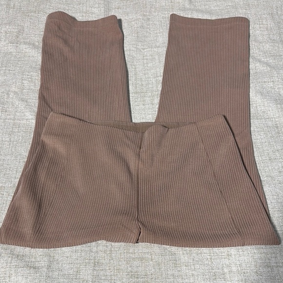 Lululemon ribbed softstreme zip-leg high rise cropped pant....